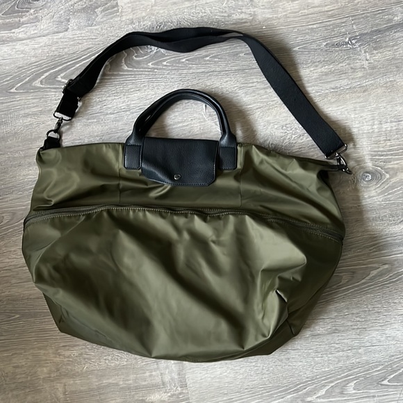New Justfab olive green large tote - Picture 2 of 8
